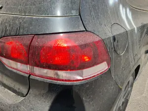 Foto de PILOTO TRASERO DERECHO VOLKSWAGEN GOLF VI (5K1)(10.2008)