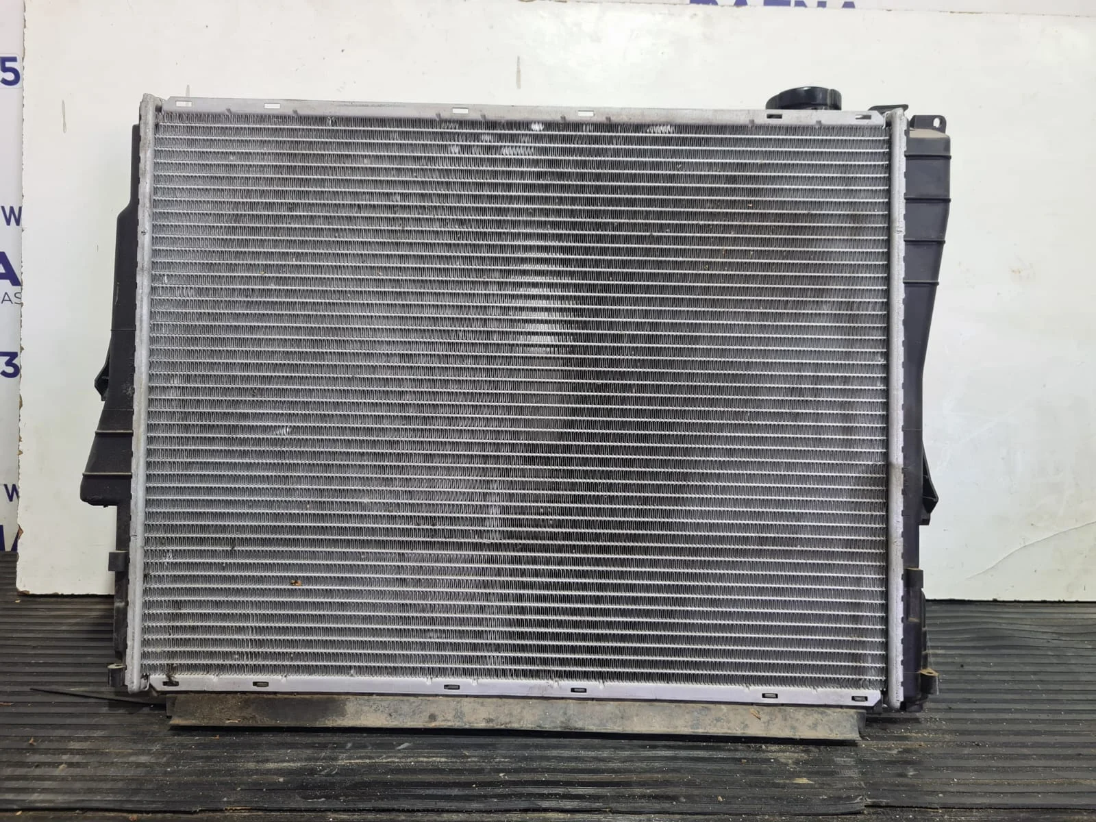 Foto de RADIADOR AGUA BMW SERIE 3 BERLINA (E46) referencia 7787040
