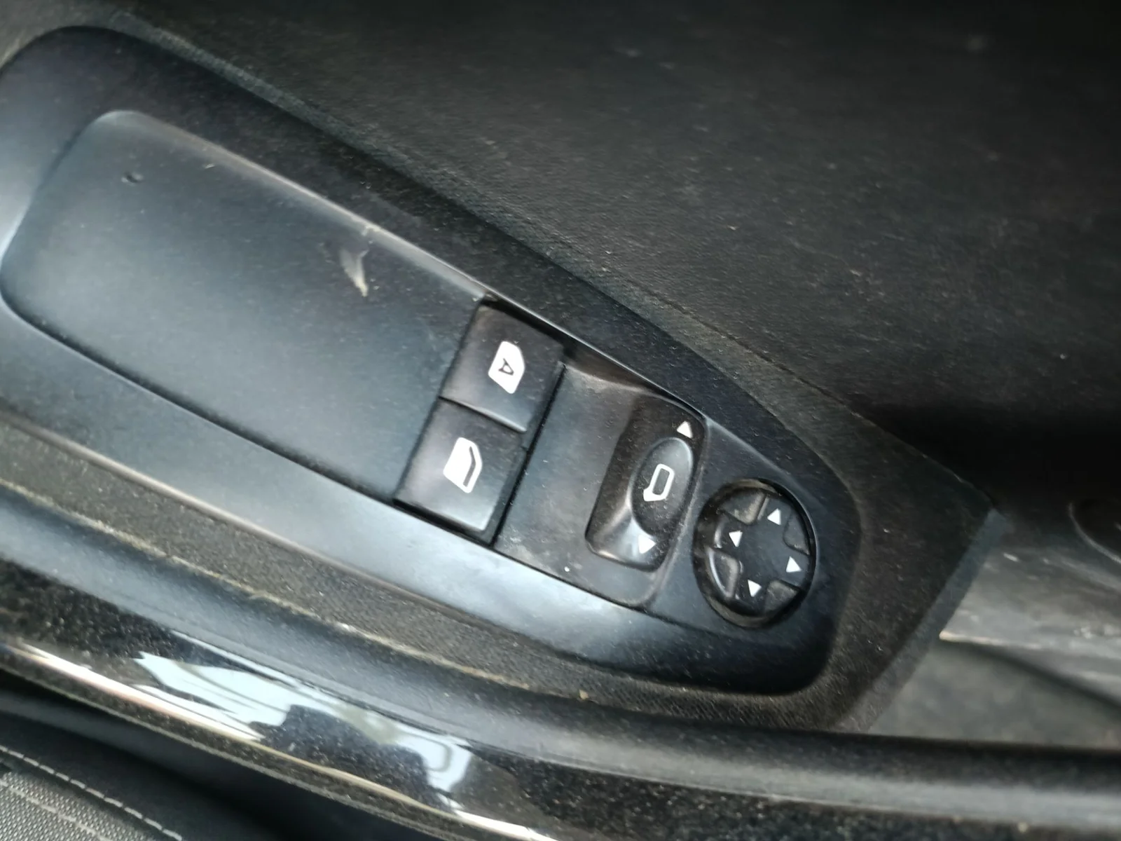 Foto de MANDO ELEVALUNAS DELANTERO IZQUIERDO PEUGEOT 208