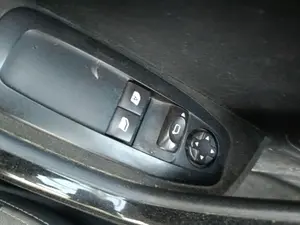 Foto de MANDO ELEVALUNAS DELANTERO IZQUIERDO PEUGEOT 208