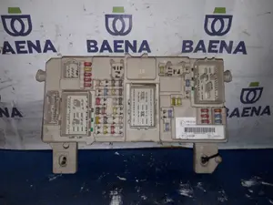 Foto de CAJA RELES / FUSIBLES FORD FOCUS BERLINA (CB4) referencia 97RA000001