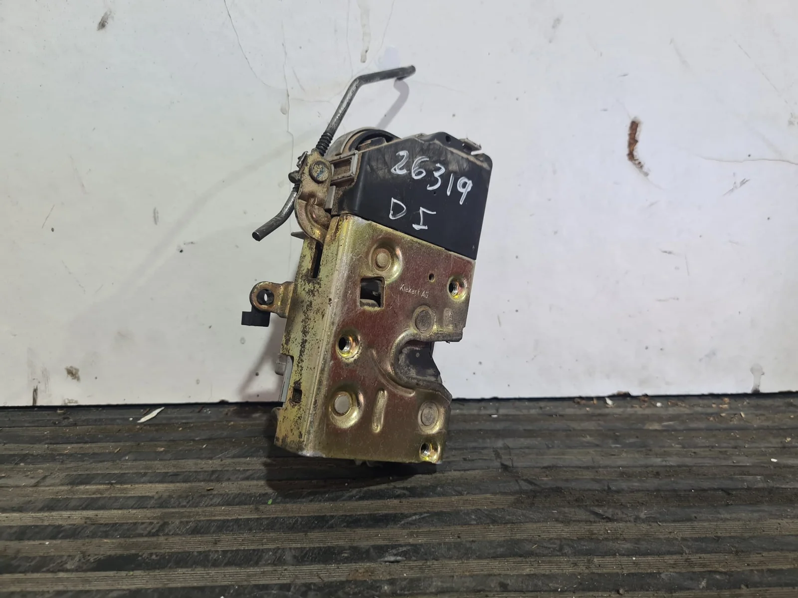 Foto de CERRADURA PUERTA DELANTERA IZQUIERDA CITROEN BERLINGO