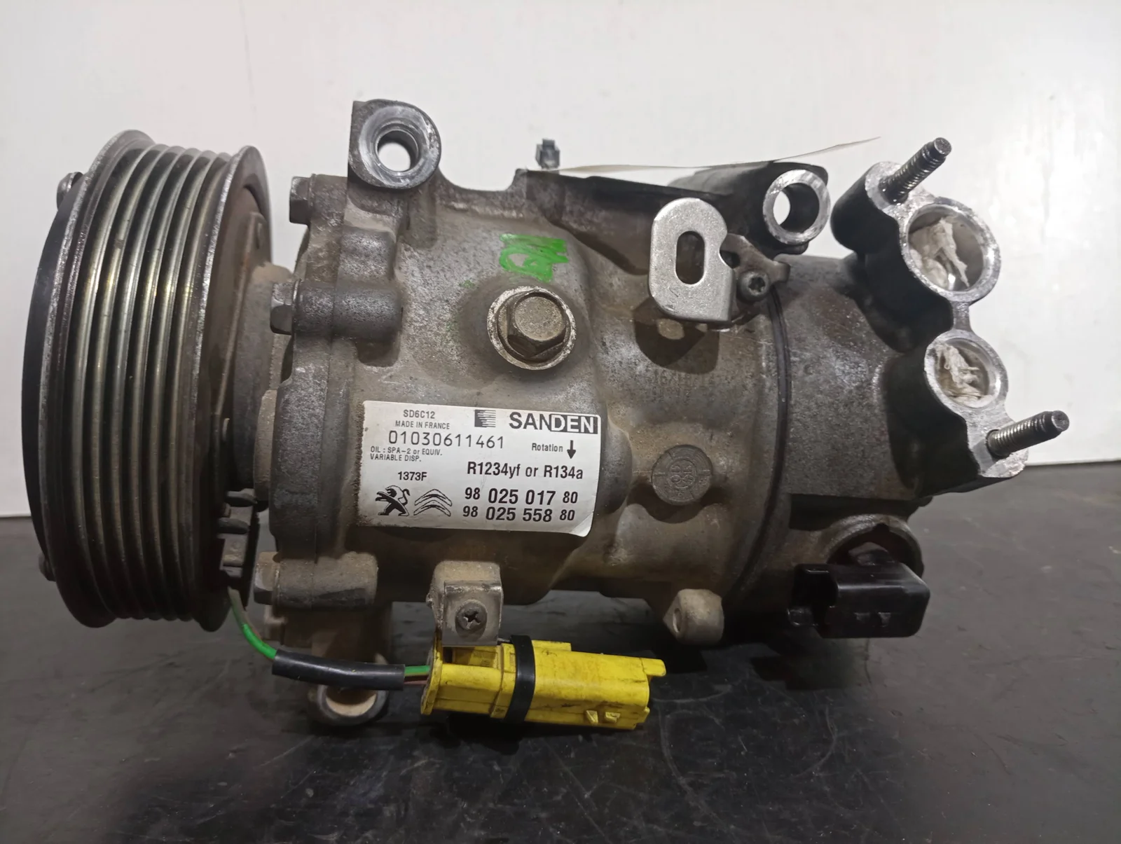Foto de COMPRESOR AIRE ACONDICIONADO CITROEN C4 CACTUS referencia 9802501780