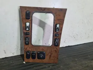 Foto de MANDO MULTIFUNCION MERCEDES-BENZ CLASE E (BM 210) BERLINA referencia 486010