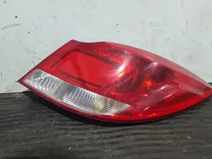 Foto de PILOTO TRASERO DERECHO OPEL INSIGNIA BERLINA referencia 168372