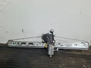 Foto de ELEVALUNAS TRASERO DERECHO MERCEDES-BENZ SIN MODELO referencia 119016100 foto 1