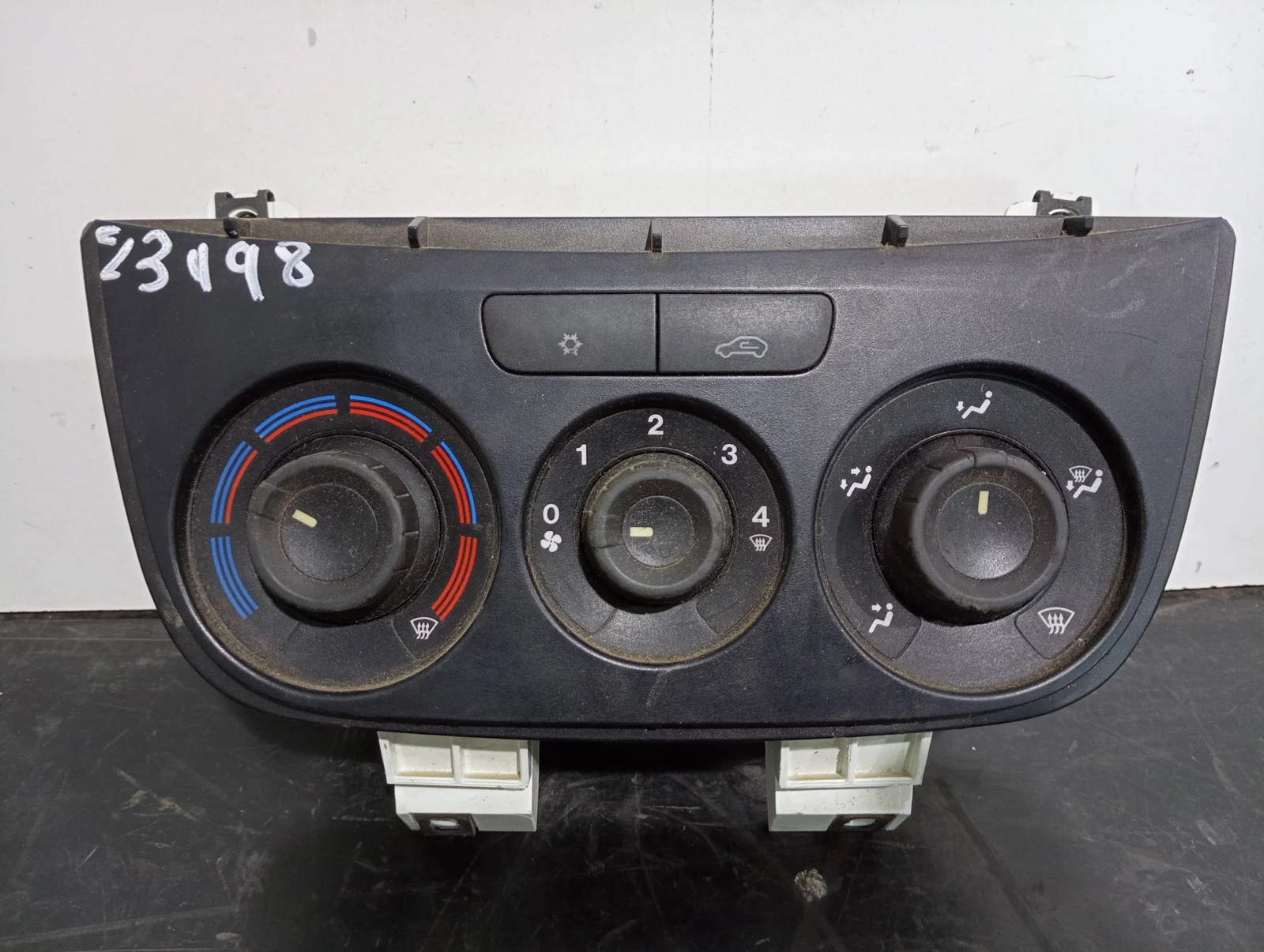 Foto de MANDO CALEFACCION / AIRE ACONDICIONADO FIAT II DOBLÒ (152)