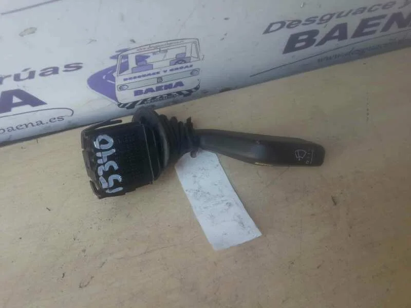 Foto de MANDO LIMPIA OPEL VECTRA B BERLINA referencia 090243395501