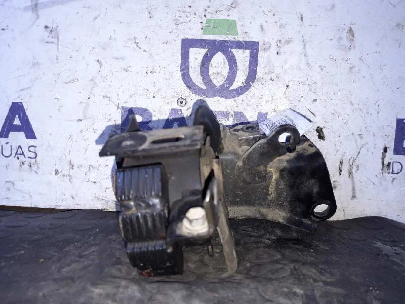 Foto de SOPORTE MOTOR TOYOTA AVENSIS BERLINA (T25)