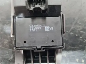 Foto de MANDO ELEVALUNAS DELANTERO IZQUIERDO SIN MARCA SIN MODELO referencia 13305012 foto 2