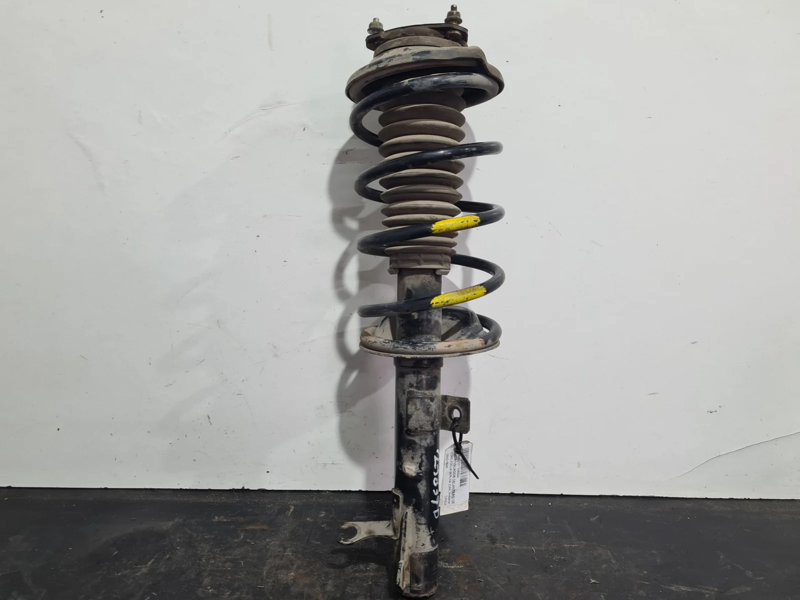 Foto de AMORTIGUADOR DELANTERO DERECHO FORD FOCUS BERLINA (CAK) referencia 98AG18045