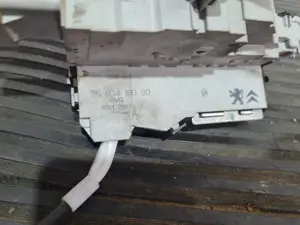 Foto de CERRADURA PUERTA DELANTERA IZQUIERDA PEUGEOT 407 referencia 9683418080 foto 3