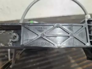 Foto de CERRADURA PUERTA TRASERA IZQUIERDA NISSAN QASHQAI (J10) referencia 80671JDO8449 foto 3