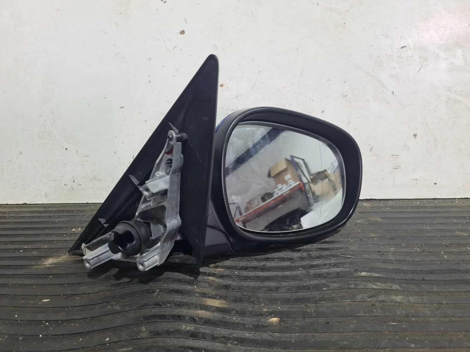 Foto de RETROVISOR DERECHO BMW SERIE 3 BERLINA (E90) referencia F0142114