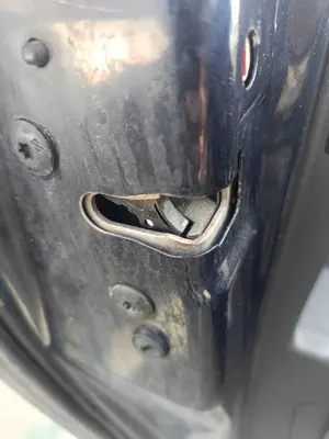 Foto de CERRADURA PUERTA TRASERA IZQUIERDA CITROEN C4 BERLINA