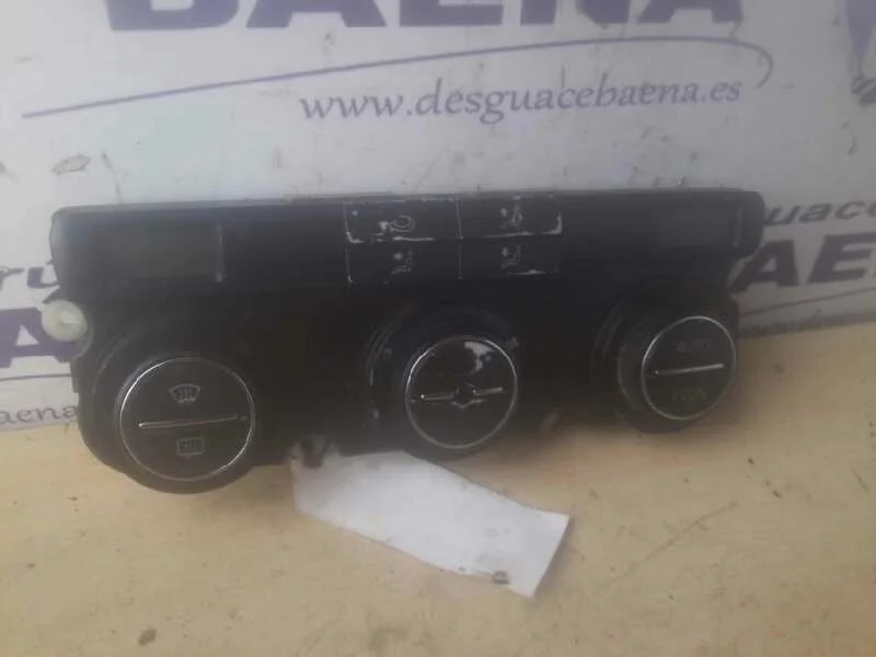 Foto de MANDO CLIMATIZADOR VOLKSWAGEN GOLF V (1K1)(10.2003)
