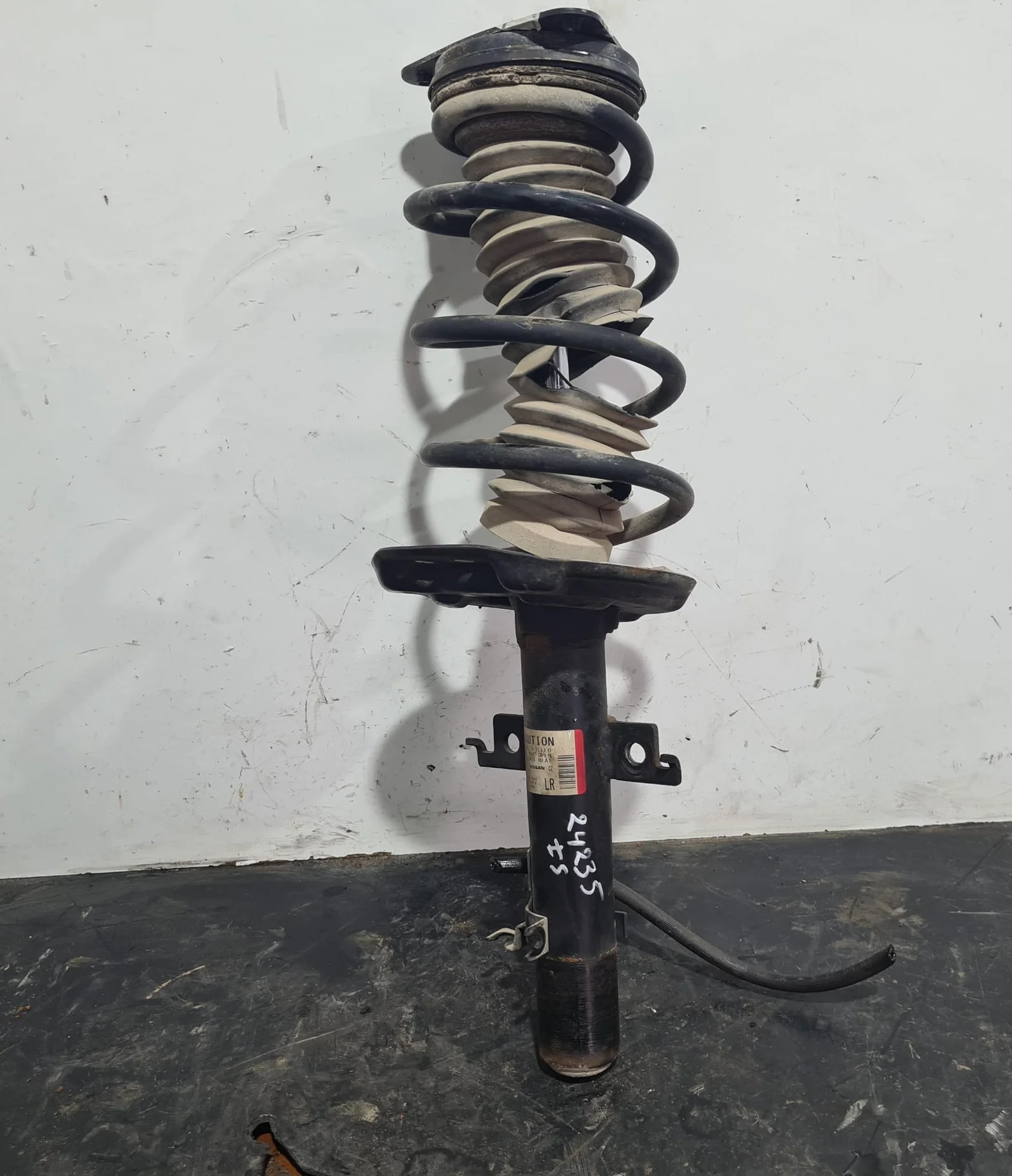 Foto de AMORTIGUADOR DELANTERO IZQUIERDO NISSAN QASHQAI (J11E) referencia 543034