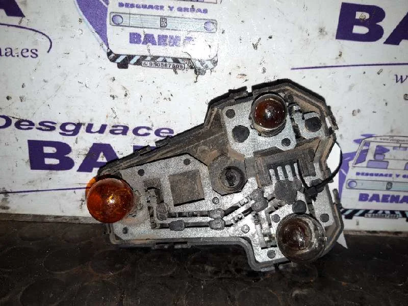 Foto de PILOTO TRASERO IZQUIERDO SIN MARCA SIN MODELO referencia 95VW13N004DA