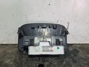 Foto de PANTALLA MULTIFUNCION RENAULT LAGUNA III BERLINA referencia 8200290543C foto 4