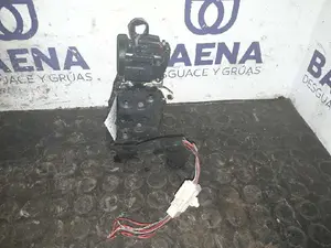 Foto de CERRADURA PUERTA DELANTERA IZQUIERDA MAZDA 323 F/S BERLINA (BJ)