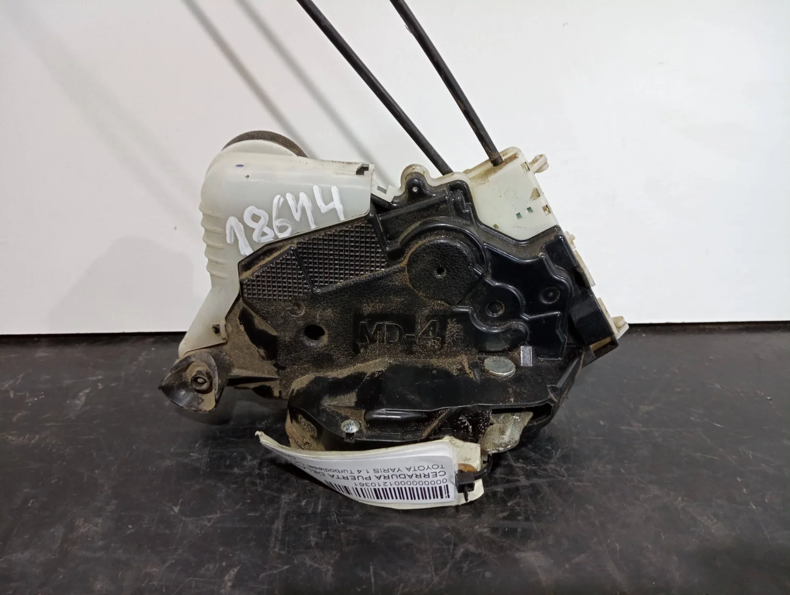 Foto de CERRADURA PUERTA DELANTERA DERECHA TOYOTA YARIS (KSP1/NLP1/NSP1)