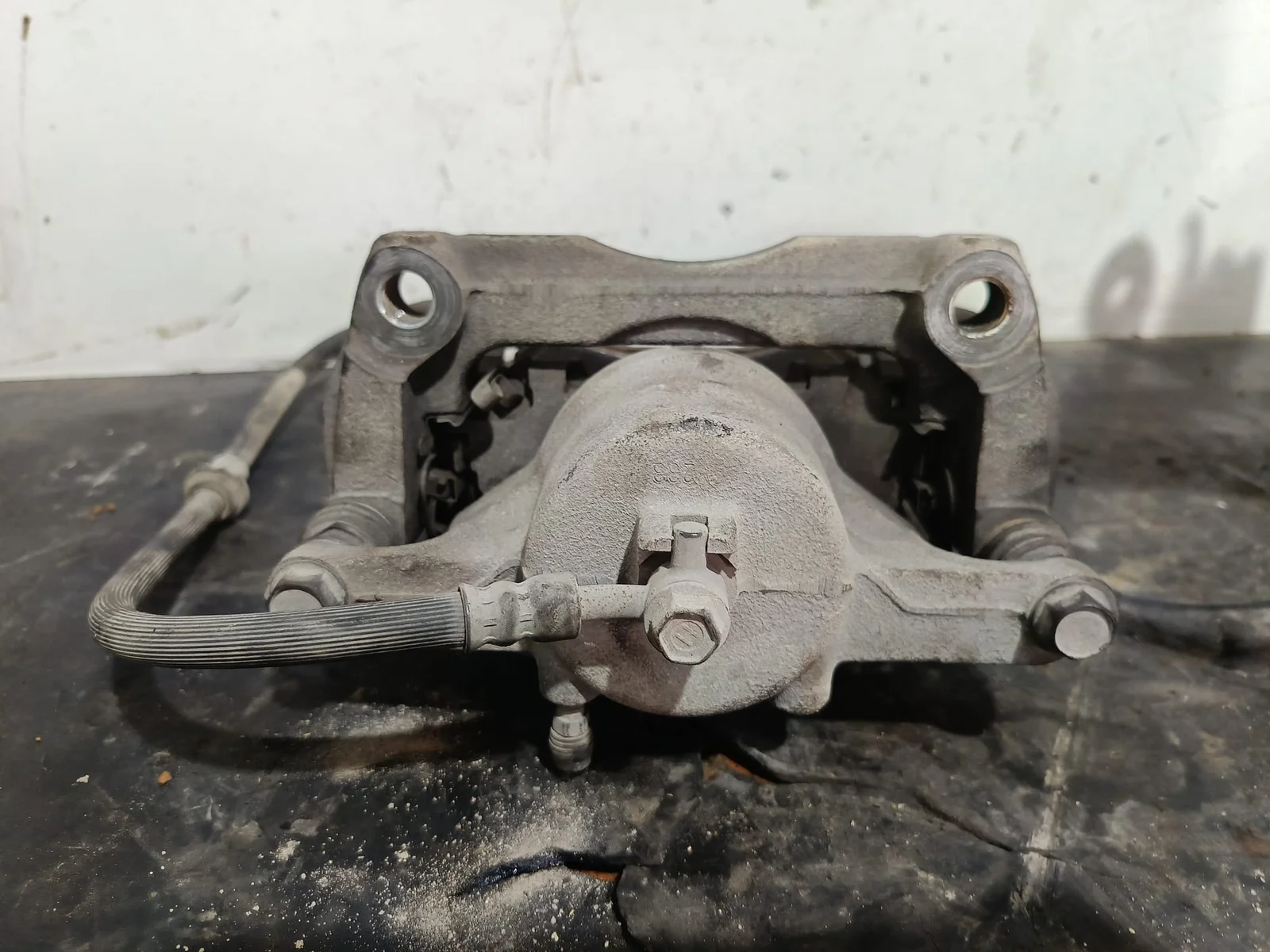 Foto de PINZA DE FRENO DELANTERA DERECHA NISSAN QASHQAI (J11E)