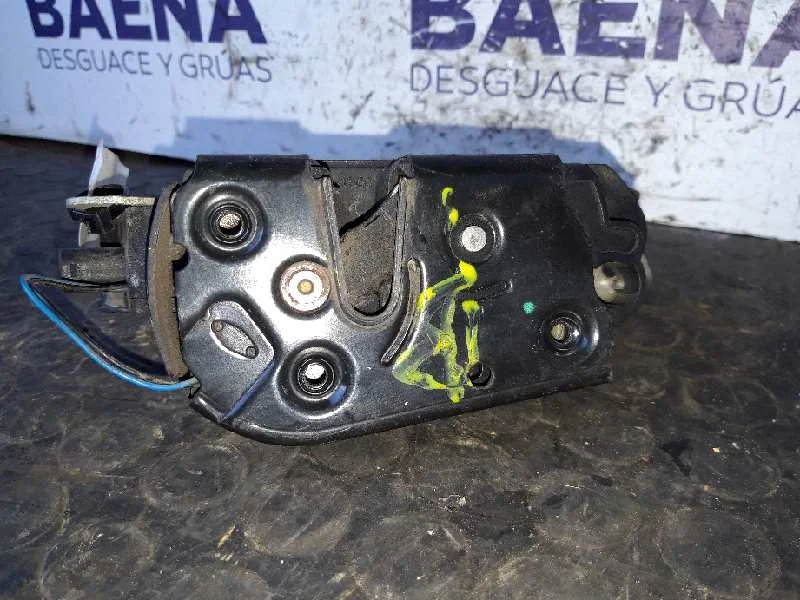 Foto de CERRADURA PUERTA DELANTERA DERECHA MERCEDES-BENZ VITO MARCO POLO (638)