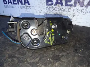 Foto de CERRADURA PUERTA DELANTERA DERECHA MERCEDES-BENZ VITO MARCO POLO (638)
