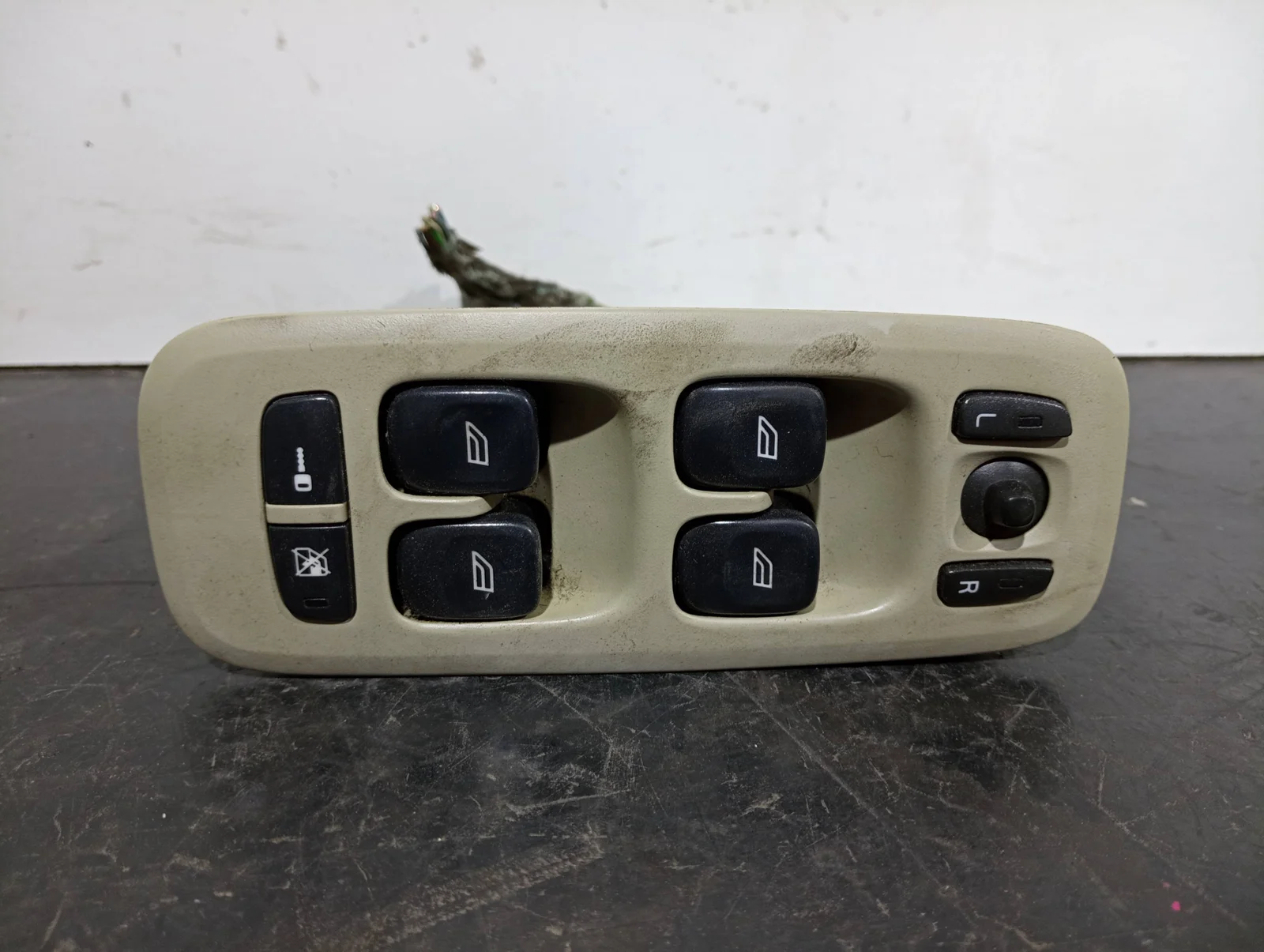 Foto de MANDO ELEVALUNAS DELANTERO IZQUIERDO VOLVO S40 BERLINA referencia 09193383