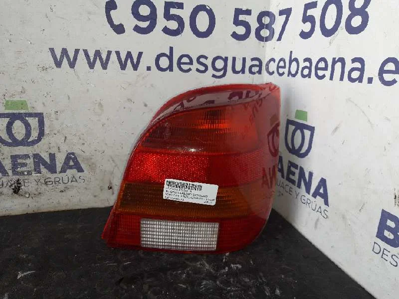 Foto de PILOTO TRASERO DERECHO FORD FIESTA BERL./COURIER referencia 89FG13N004 AA