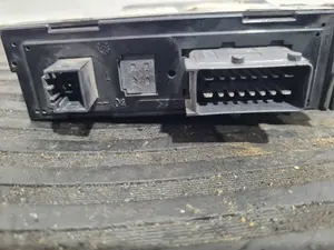 Foto de MOTOR ELEVALUNAS DELANTERO IZQUIERDO PEUGEOT 307 (S1)(04.2001) referencia 9637131280 foto 4