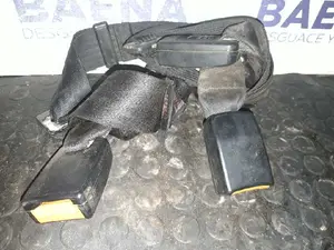 Foto de CINTURON SEGURIDAD TRASERO CENTRAL SIN MARCA SIN MODELO referencia 888622F010