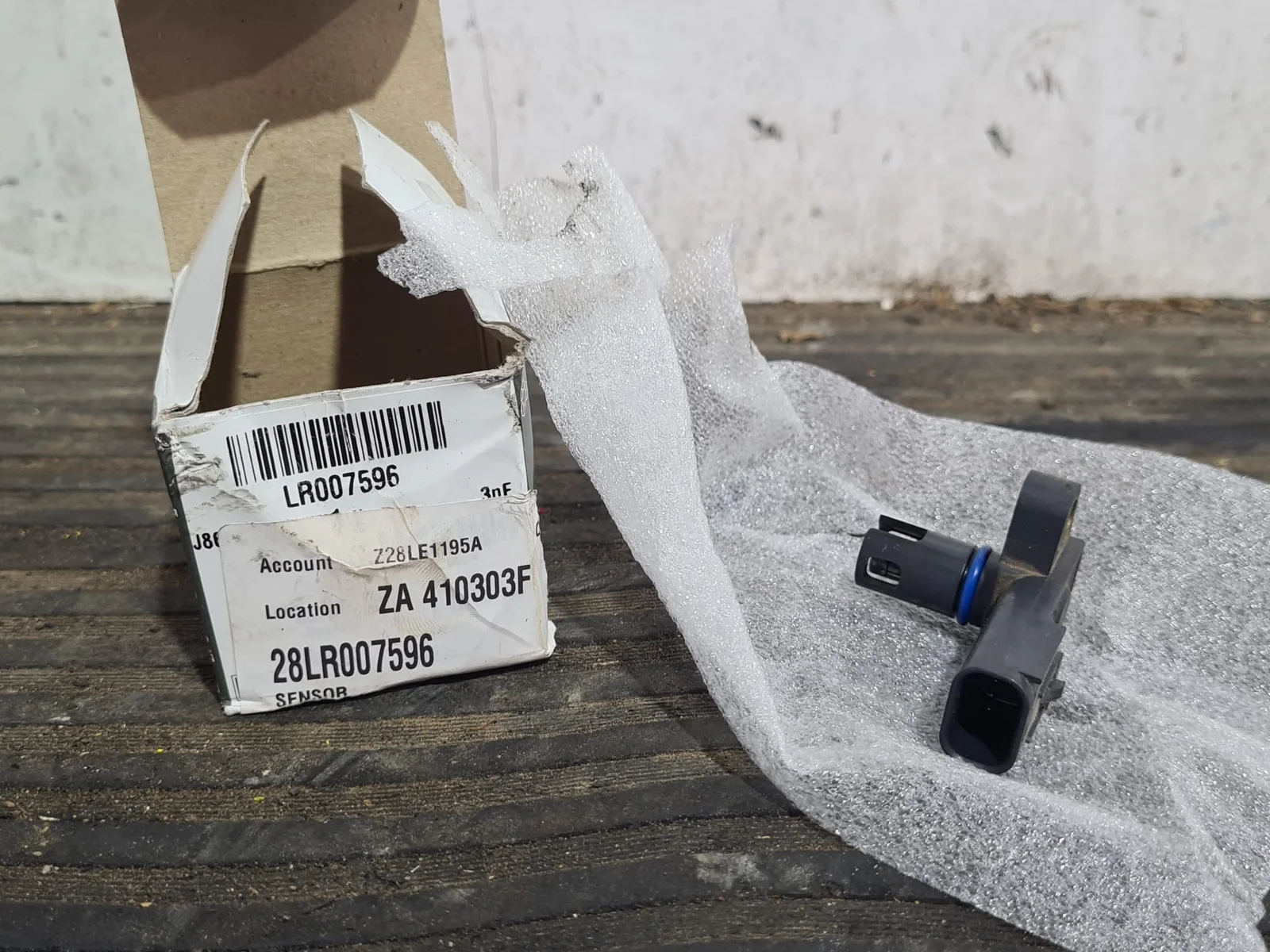 Foto de SENSOR PRESION SIN MARCA SIN MODELO referencia LR007596