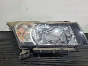Foto de FARO DERECHO CHEVROLET CRUZE referencia 12412