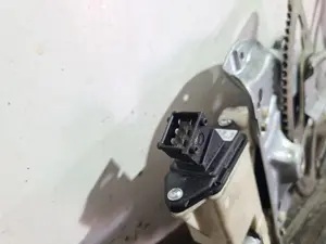 Foto de ELEVALUNAS DELANTERO DERECHO TOYOTA COROLLA (E12) referencia 992046100 foto 6