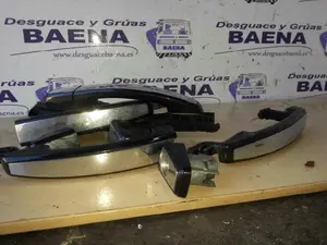 Foto de MANETA EXTERIOR TRASERA IZQUIERDA OPEL INSIGNIA BERLINA