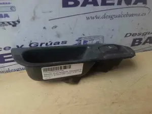 Foto de MANDO ELEVALUNAS TRASERO DERECHO RENAULT SCENIC RX4 (JA0) referencia 14119