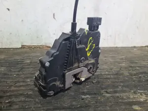 Foto de CERRADURA PUERTA DELANTERA DERECHA OPEL CORSA D referencia 13258274 foto 5