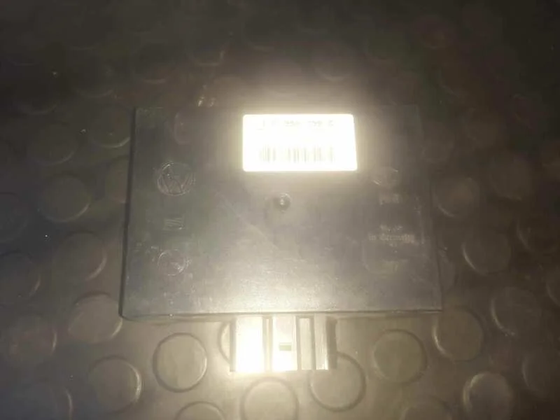 Foto de MODULO ELECTRONICO SIN MARCA SIN MODELO referencia 1J0959799Q
