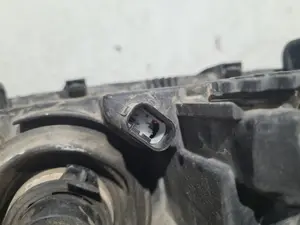 Foto de FARO DERECHO BMW SERIE 3 BERLINA (E46) referencia 0301089206 foto 8