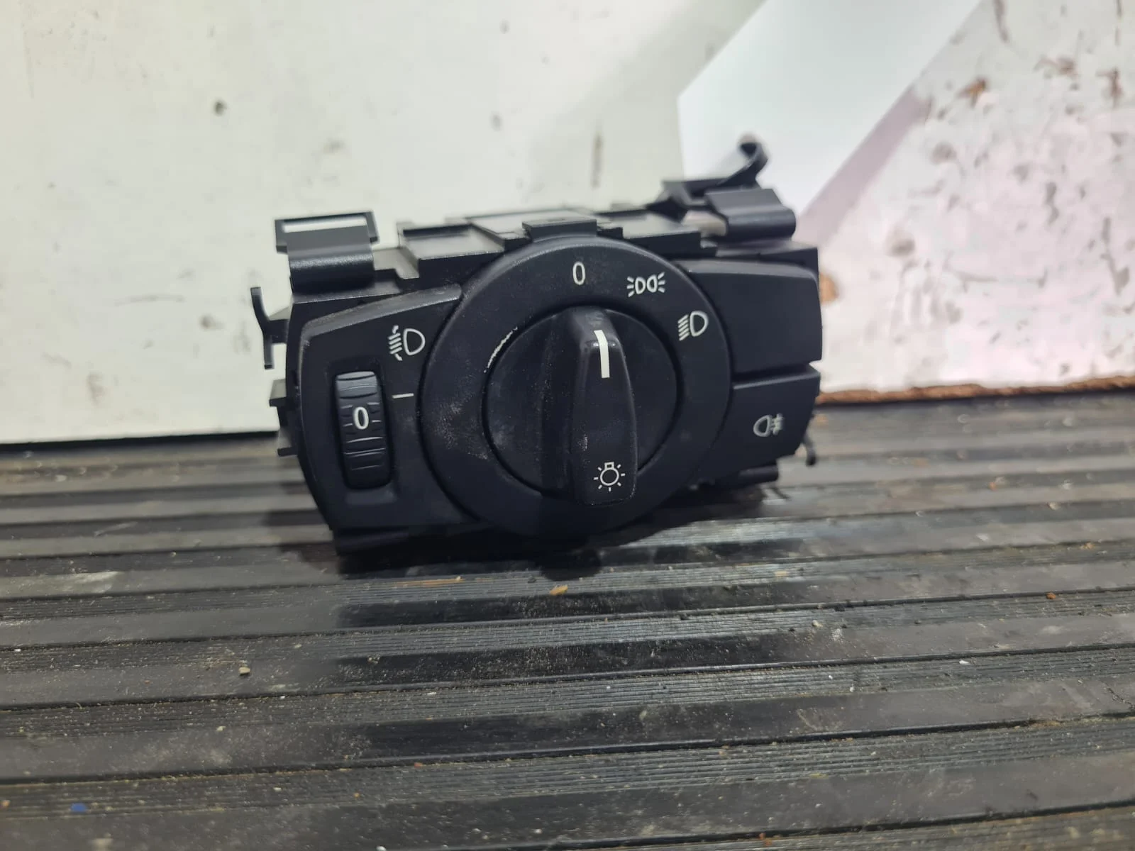 Foto de MANDO LUCES BMW SERIE 1 BERLINA (E81/E87) referencia 6932795