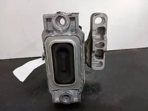 Foto de SOPORTE MOTOR IZQUIERDO SEAT LEON (1P1) referencia 1K0199262CF foto 3