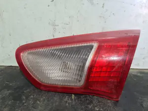 Foto de PILOTO TRASERO DERECHO INTERIOR MITSUBISHI LANCER BERLINA (CY0) referencia 13787977