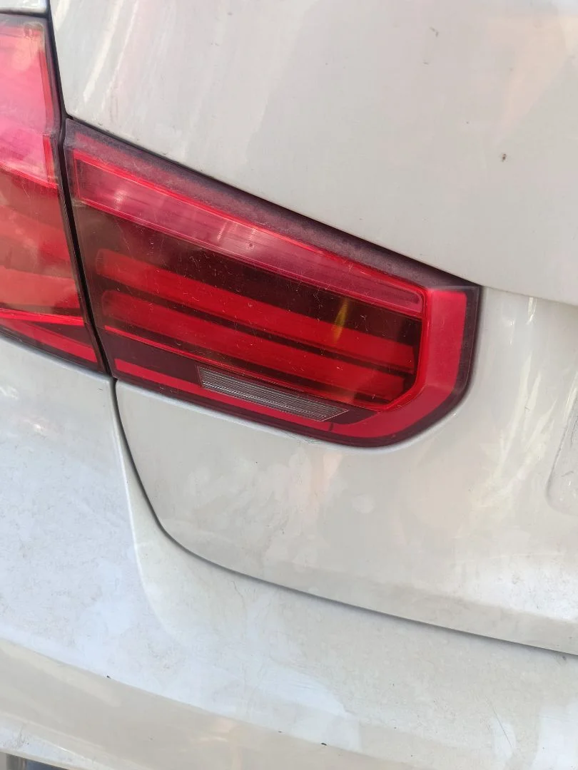 Foto de PILOTO TRASERO IZQUIERDO INTERIOR BMW SERIE 3 FAMILIAR (F31)
