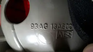 Foto de PILOTO TRASERO DERECHO SIN MARCA SIN MODELO referencia 93AG13A602 foto 2