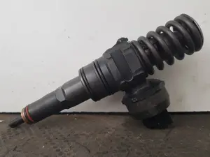 Foto de INYECTOR SIN MARCA SIN MODELO referencia 038130073AJ foto 1