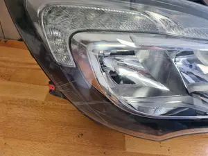 Foto de FARO DERECHO OPEL MERIVA B referencia 13372314 foto 5