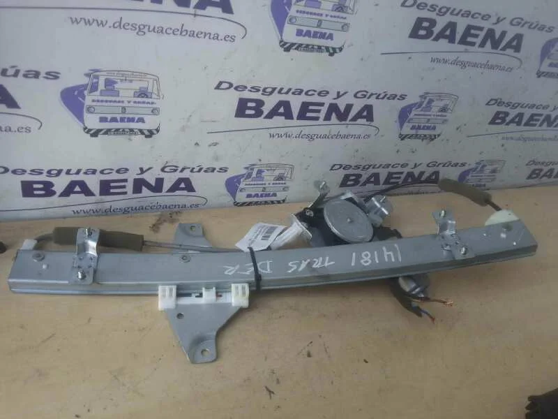 Foto de ELEVALUNAS TRASERO DERECHO PEUGEOT 106 (S2)