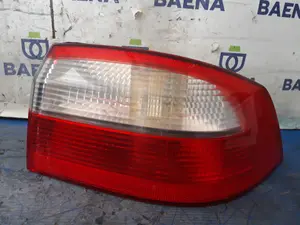 Foto de PILOTO TRASERO DERECHO RENAULT LAGUNA II (BG0) referencia 8200002474 foto 1