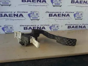 Foto de PEDAL ACELERADOR VOLKSWAGEN GOLF IV BERLINA (1J1)(10.1997) referencia 1J1721503H foto 2